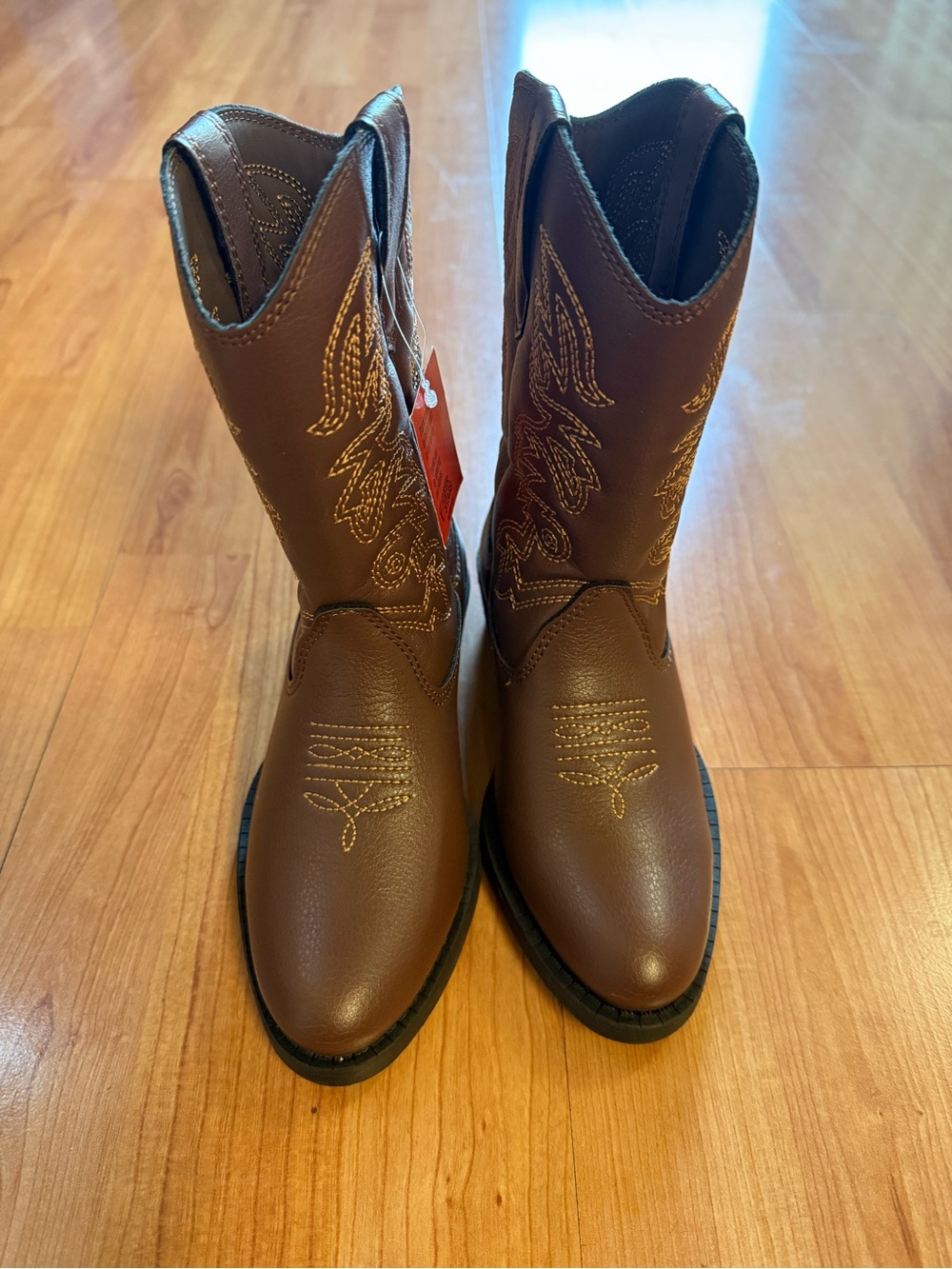 Brown Western Cowboy Boots with Embroidered Stitching